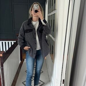 PacSun gray/black shirt jacket, like new!